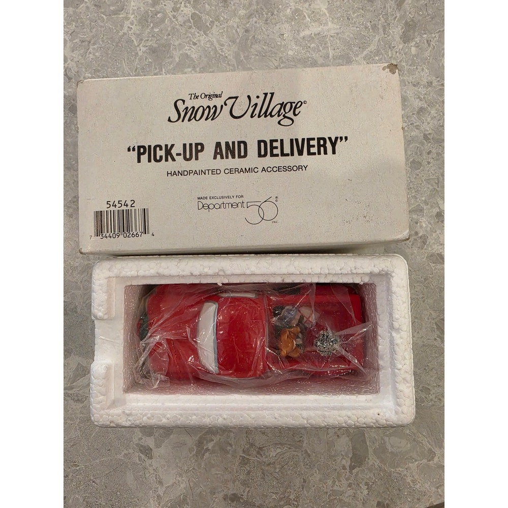 Dept 56 Snow Village Pick-Up and Delivery Red Truck Ceramic Accessory 54542